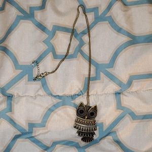 Beaitiful owl necklace